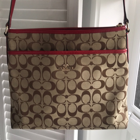Coach Messenger Bag Excellent Condition - Picture 1 of 11